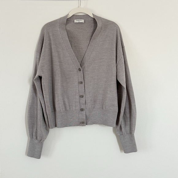 Babaton Kavik Cardigan Merino Wool Heather Crome Size Medium - Picture 3 of 4